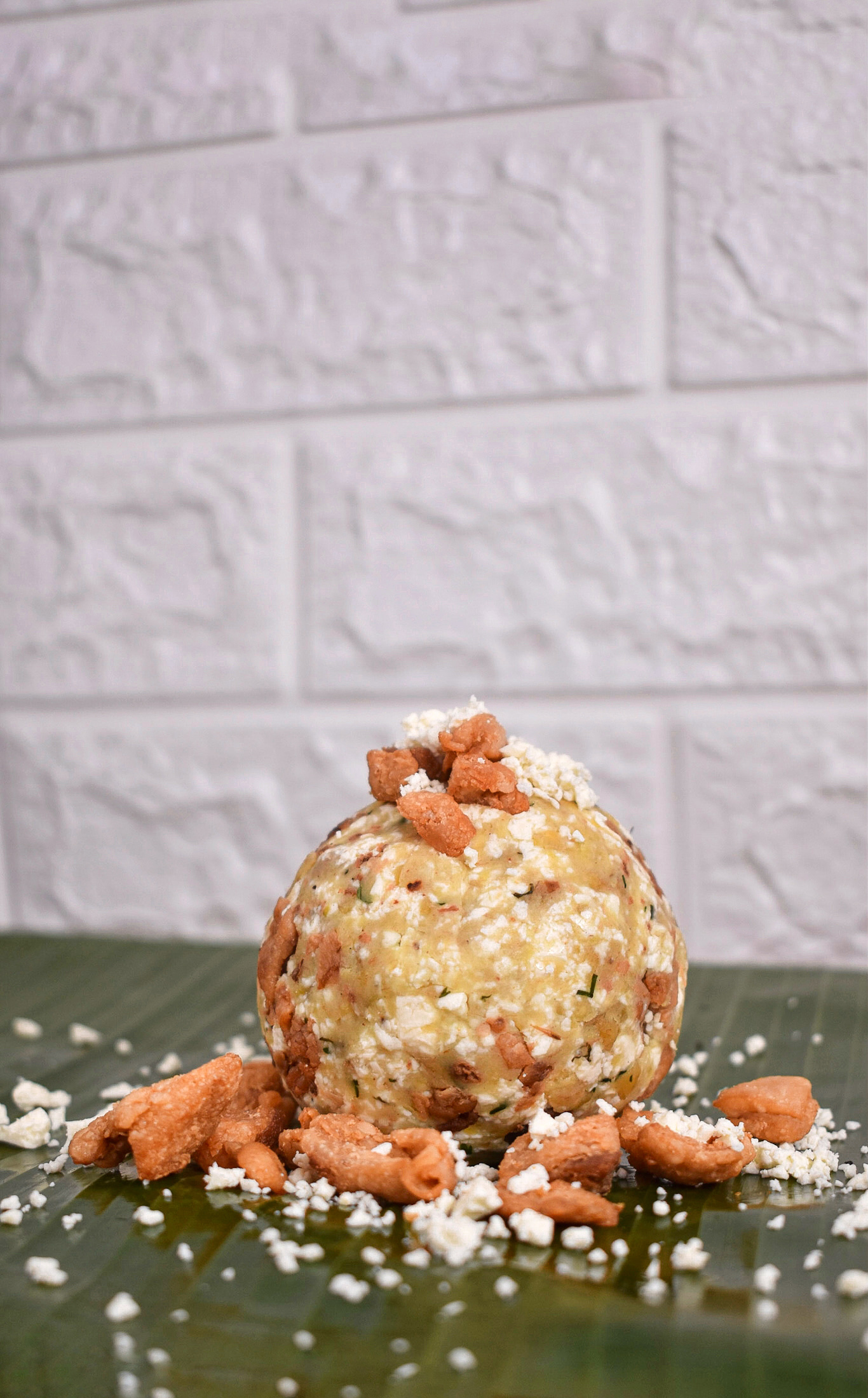 BOLON MIXTO (QUESO-CHICHARRON)